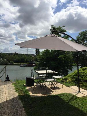Ambiance Seine - appartement 46m2 terrasse - Hortensia Thomery Buitenkant foto
